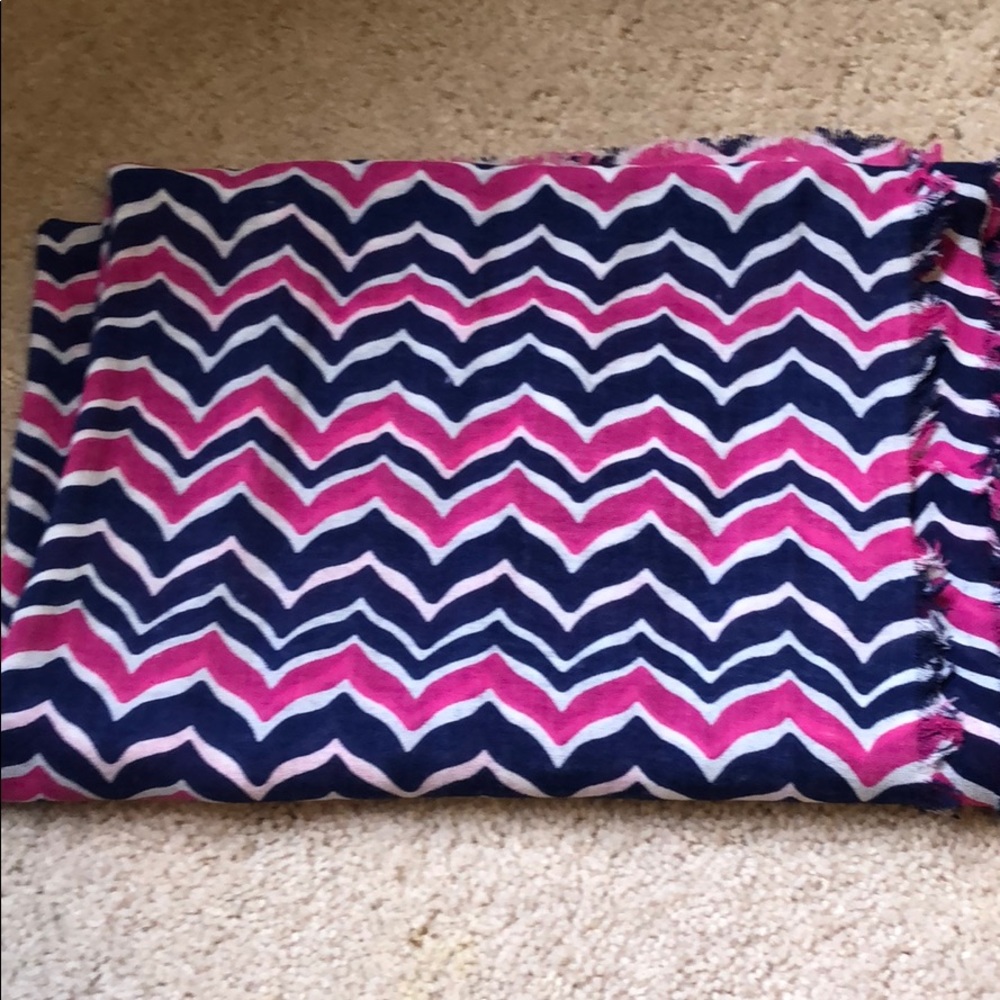 Vineyard Vines scarf